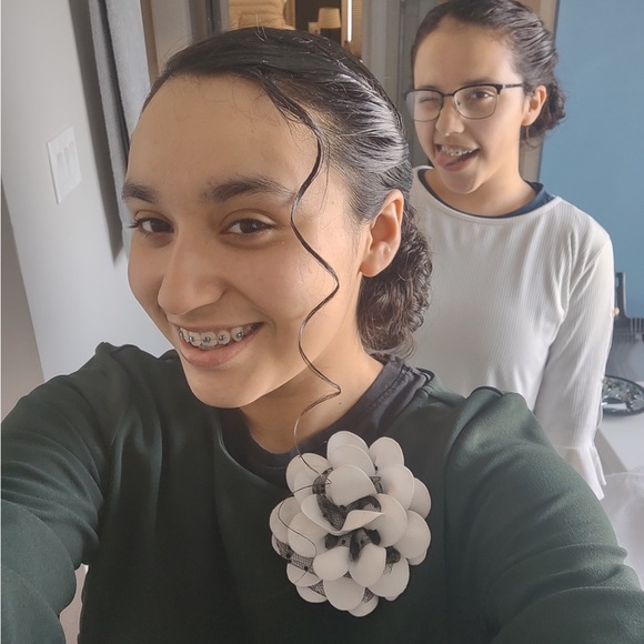 Meet your Posher, Emily - Picture 6 of 17